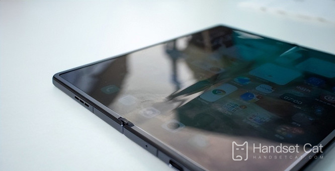 Vivo X Fold+Is there any crease on the folding screen