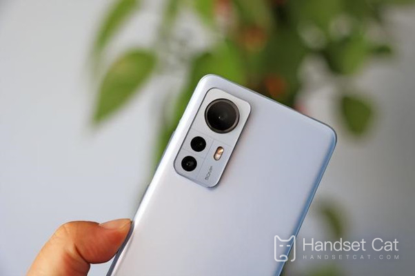 O Xiaomi 12S Pro suporta carregamento rápido?