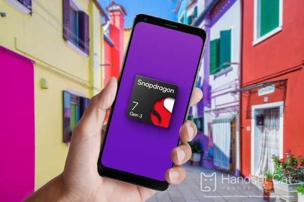 How much is Qualcomm’s third-generation Snapdragon 7 equivalent to Dimensity?