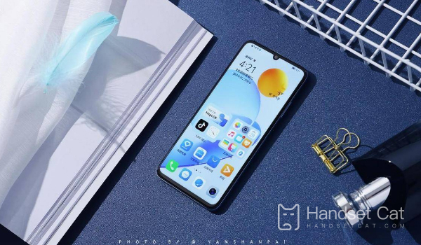 Does Honor Play7T support off screen fingerprint recognition