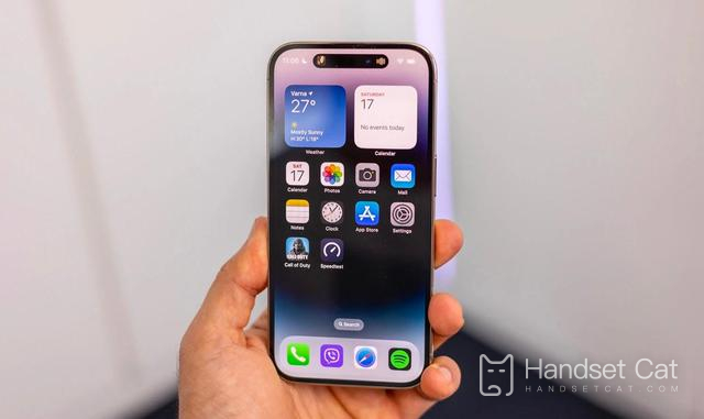 O iphone14pro tem tampa traseira de vidro?