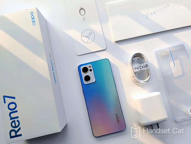 What are the differences between OPPO Reno7 and OPPO Reno6