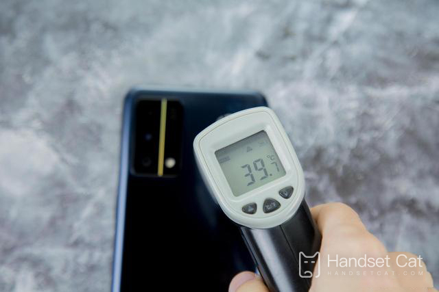 Como o OPPO K9 dissipa o calor durante os jogos?