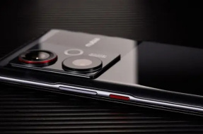 Есть ли у Nubia Z50 DC затемнение?