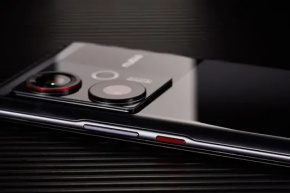 Nubia Z50 は DC 調光を備えていますか?