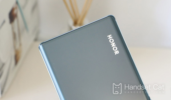 Where does HONOR 70 set up 5G network