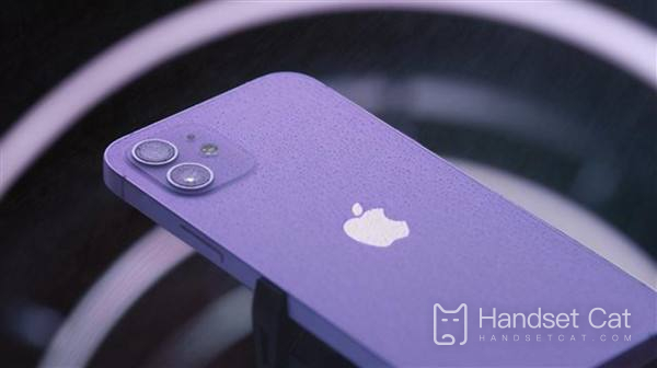 iPhone 14Pro漸變紫真機圖曝光，機身隨光線變換顏色！