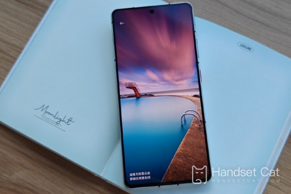 ¿Cuál es la resolución de pantalla del Nubia Z60S Pro?