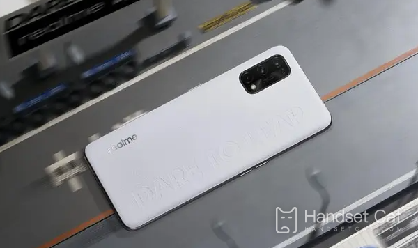 Tốc độ làm tươi màn hình của Realme 10Pro+ là bao nhiêu?