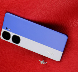 Parameter comparison between iQOO Neo9S Pro+ and OnePlus Ace3 Pro