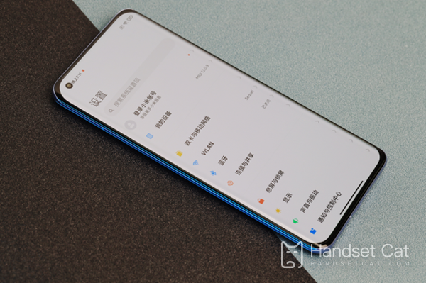 What is the capacity of the Xiaomi 11 battery?