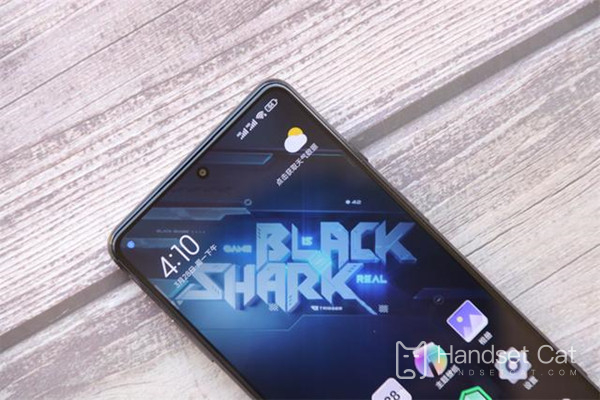 ¿Black Shark 5 Pro se calienta demasiado cuando juegas?