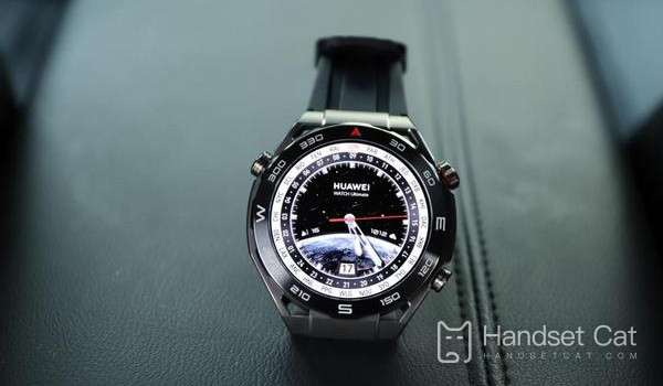 What operating system is Huawei WATCH Ultimate