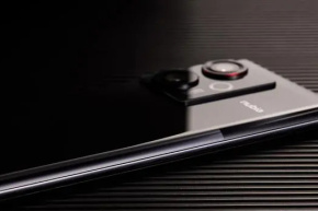 Nubia Z50 には独立したヘッドフォン ジャックがありますか?