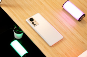 Where is the Xiaomi 12S Pro Desktop Clock