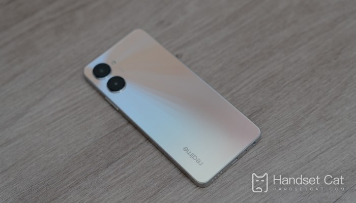 Подходит ли Realme 10 Pro+ для пожилых людей?