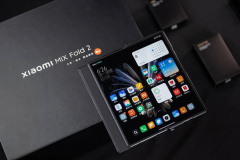 What is the score data of Xiaomi MIX FOLD 2?