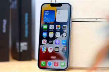 The latest news about iPhone SE 4, classic notch screen.