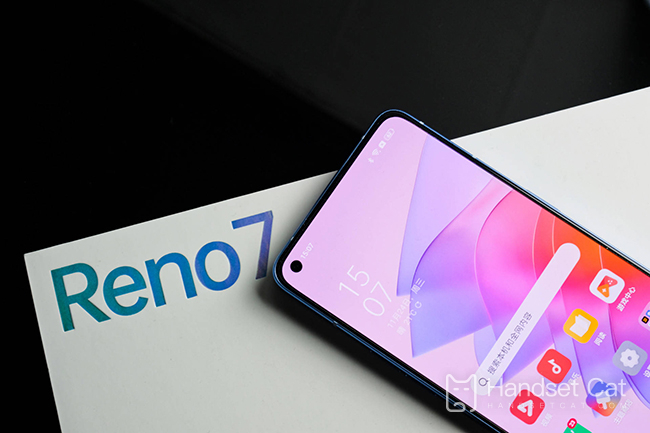 Is OPPO Reno7 pro a curved screen