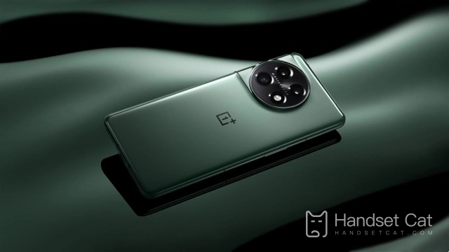 OnePlus 11 실제 휴대폰 외관 발표, 카메라 모듈은 스테인리스 스틸로 만들어질 예정