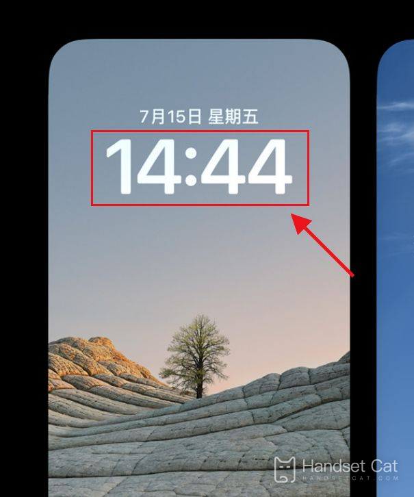 How to set the lock screen time color for iPhone 13 mini