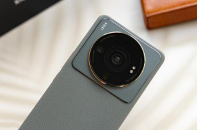 How does Xiaomi 12S Ultra extract text from pictures