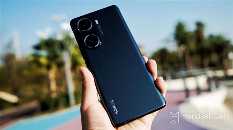 Does HONOR 70 Pro support Hongmeng system?