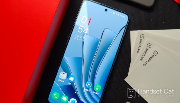 O OnePlus Ace 3V suporta cartão SIM duplo em espera dupla?