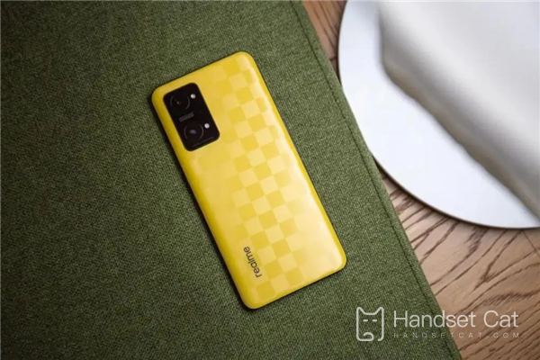 realme Q5 i dual-SIM dual standby หรือไม่?