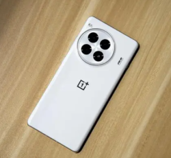 What to do if OnePlus Ace3 Pro freezes?