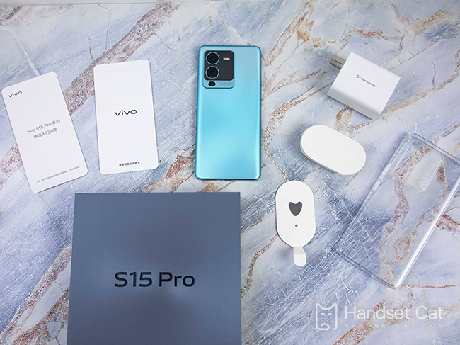 How does vivo S15 Pro transmit data to a new mobile phone