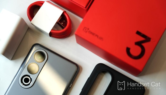 OnePlus Ace 3V USB 2.0 または 3.0?