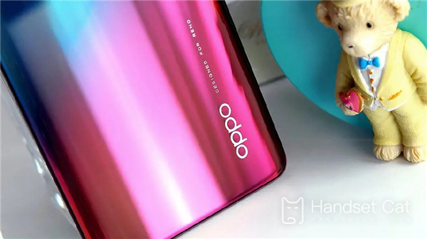 How does OPPO Reno8 Pro automatically rotate the screen