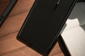 Đánh giá phiên bản hàng không vũ trụ ZTE Axon 40: Mất bao lâu để sạc đầy?