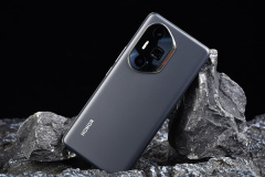 क्या ऑनर 300 अल्ट्रा खरीदने लायक है?हॉनर 300 अल्ट्रा के क्या फायदे हैं?