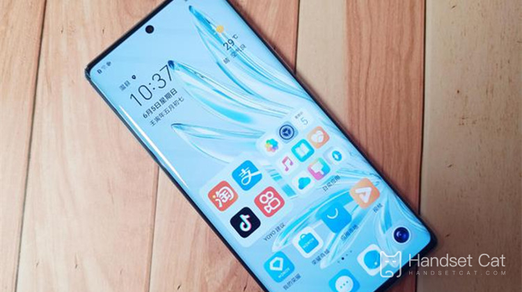 HONOR 70 is a straight screen or a curved screen