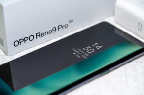 วิธีเสียบหูฟังใน OPPOReno9Pro