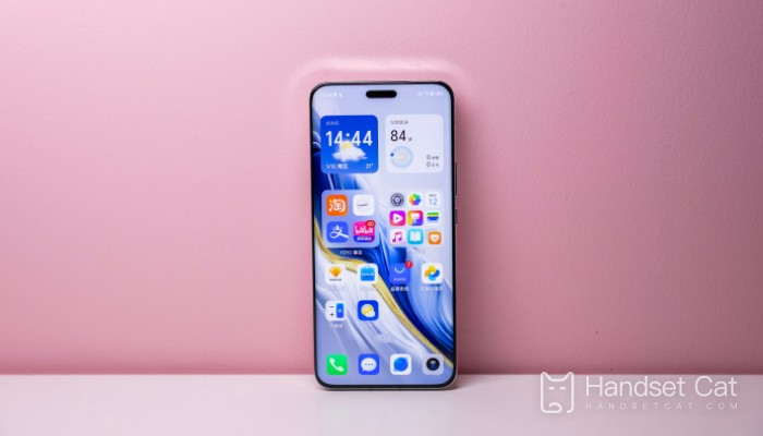 Honor Magic6 Ultimate Edition 화면은 어떤 소재로 만들어졌나요?