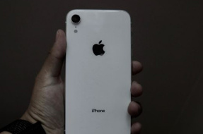 Цены на замену аккумулятора iPhone XR