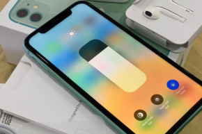 Does iPhone11Pro get seriously hot after updating to iOS 17.4?