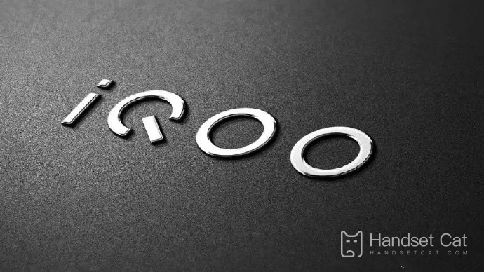 Ist iQOO Neo9S Pro+ ein Kunststoff-Mittelrahmen?