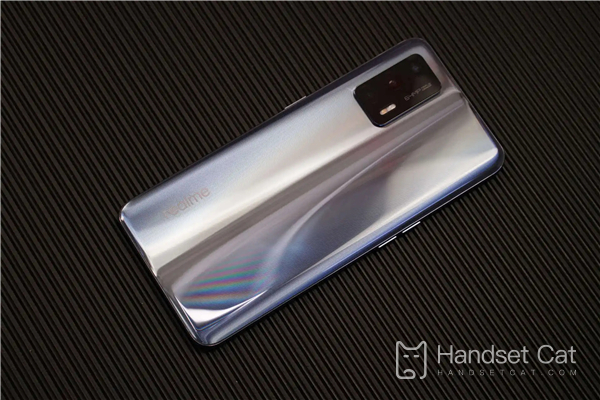 Cái nào tốt hơn, realme GT2 Master Discovery Edition hay Xiaomi Mi 12SUltra?