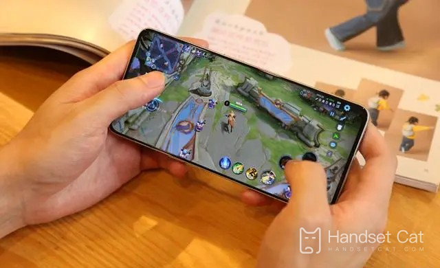 OPPO Reno9 Pro có chơi game đánh bài không?