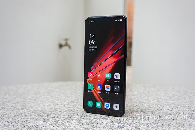 Играет ли OPPO K9 в карты?