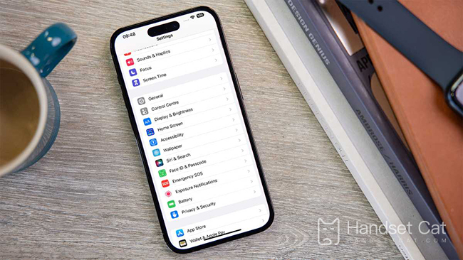 How to turn off the wallpaper displayed on the screen of iPhone 14 Pro