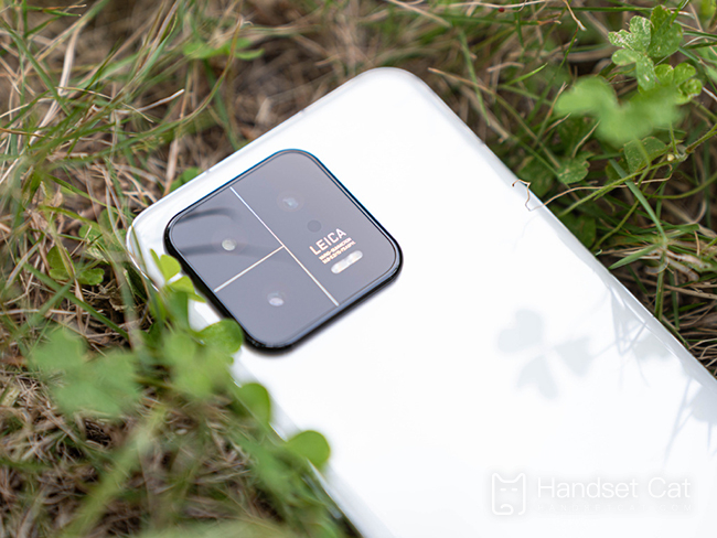 How to set wireless charging for Xiaomi 13