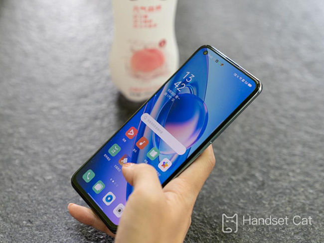 Hat das OPPO K9 Pro einen gebogenen Bildschirm?