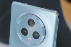 Is the Honor Magic5 screen made of nanocrystalline glass