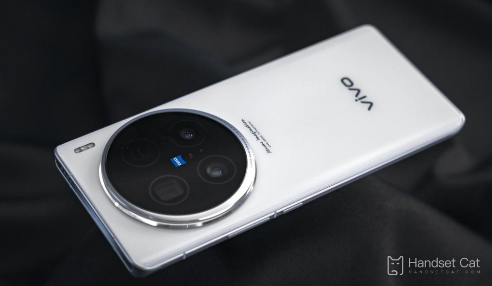 ¿Por qué el borde de la pantalla del vivo x100 es ultra verde?