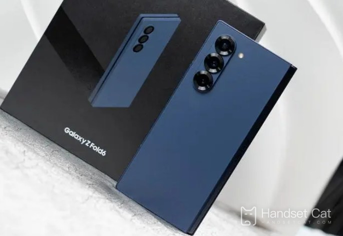 Qual interface o Samsung Galaxy Z Fold6 usa?